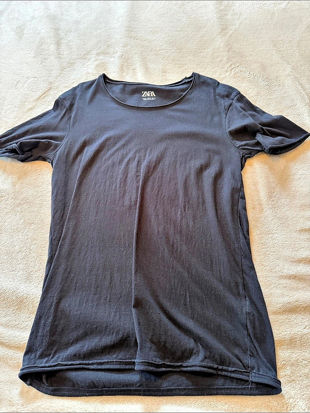 Zara mens Short Sleeve Tee in Black Like New